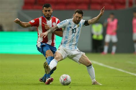 Lionel Messi, Argentina through to Copa América quarterfinals with win ...