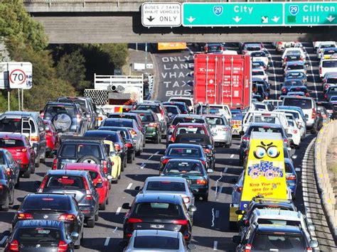 Melbourne Christmas traffic: Fridays the busiest time to travel ...