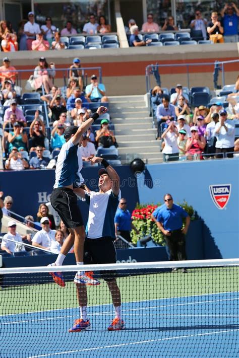 US Open 2014 Men Doubles Champions Bob and Mike Bryan Celebrate Final ...