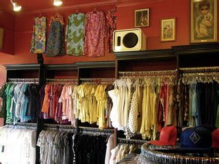 Vintage! | There are so few vintage or second hand stores in… | Flickr