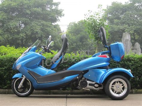 Magnum 300cc Trike – Extreme-Scooters