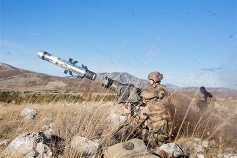 Medium Range Missile (MMP) firing carried out by 126e RI at the Canjuers training ground in the ...