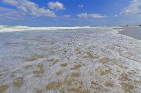 Surfing Waves On The Beach A Photograph Picture And HD Photos | Free Download On Lovepik