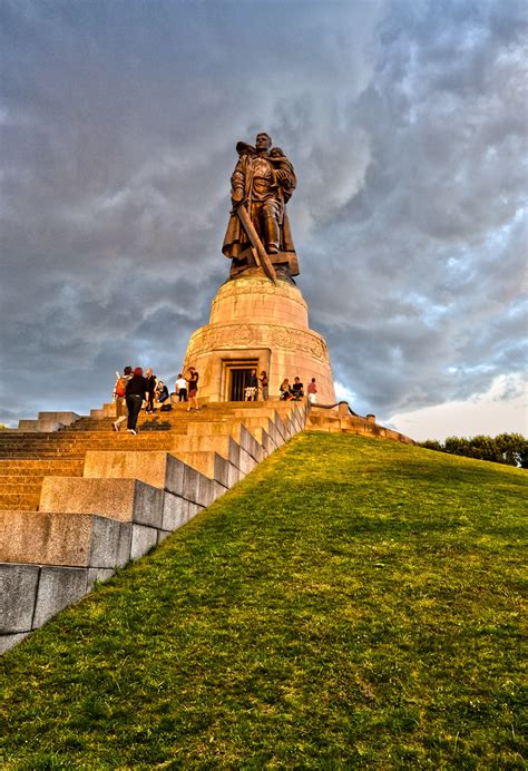 Soviet War Memorial, Treptower Park | A monument by Soviet s… | Flickr