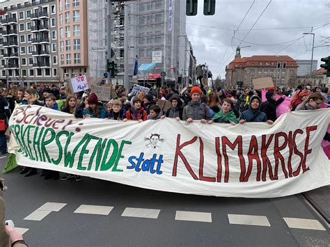 Students pour into Germany's streets in major climate protest | Clean ...