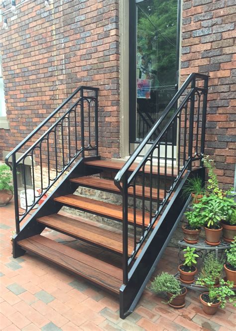 Backyard Stairs Ipe Stair Tread And Custom Steel Stair | Outdoor stair railing, Staircase ...