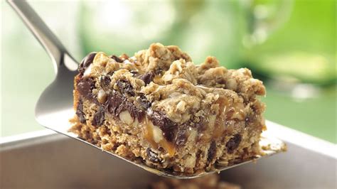 Oatmeal-Caramel Bars recipe from Betty Crocker