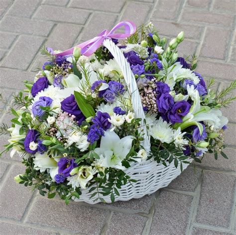 Elegance – Flower Basket – White Heather Florist Killarney