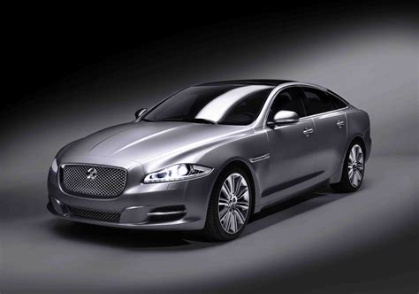 Jaguar XJ Long Wheelbase 3.0L V6 Diesel Price in India, Features, Car Specifications, Review