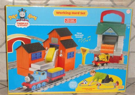 TAKE ALONG THOMAS & FRIENDS WORKING HARD PLAYSET COMPLETE TRAIN SET 42 ...