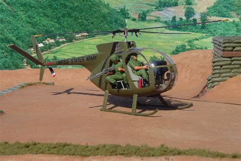 Vietnam War Helicopter Model Dio