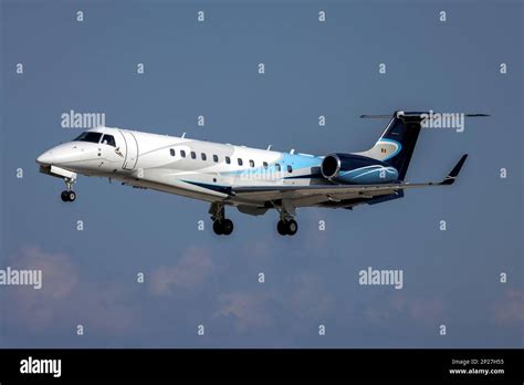 Toyo Aviation Embraer Legacy 600 (EMB-135BJ) (REG: YR-TRO) landing ...