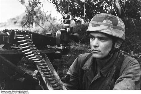 The MG42: the Most Important Machine-Gun of WWII | War History Online