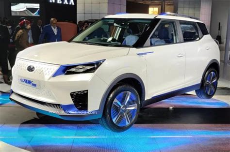 Mahindra XUV300 electric SUV launch in January 2023; will be 4.2m long | Autocar India