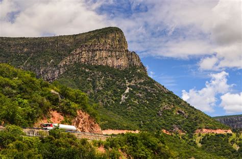 Fantastic scenery around Lubango: Mucubals and Serra da Leba ...