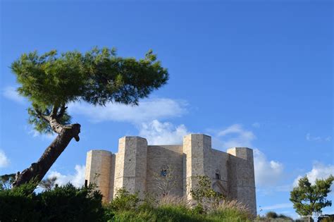 Een citadel vol mysteries: Castel del Monte in Puglia - Italië Uitgelicht