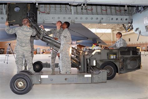 B-52 Aircraft Armament Systems Apprentice Course > Sheppard Air Force ...