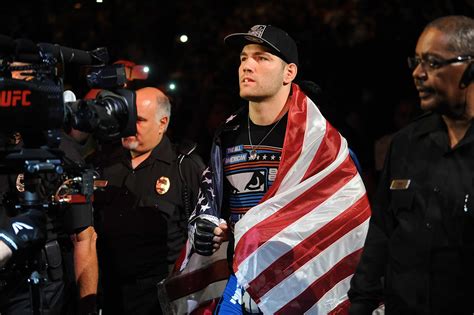 Chris Weidman: Hero. Story of How He Saved Neighbor's Life - MMANUTS