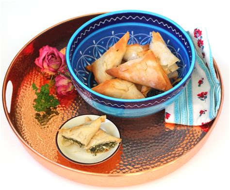 Spinach & Feta Filo Triangles – Cuisine d'Eli