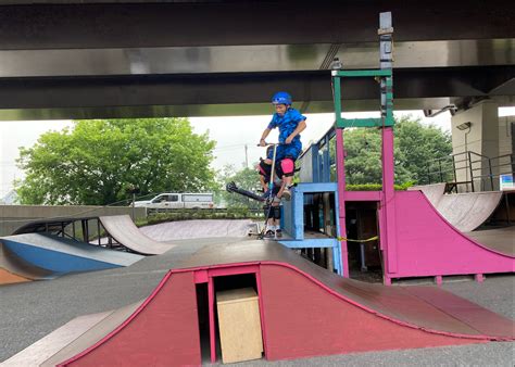 Scooter riders find community at Delaware skatepark - WHYY