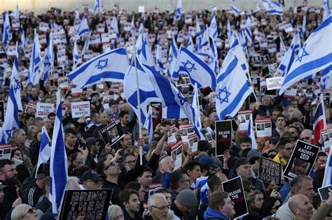 Large crowds in London, Berlin, demand release of hostages, denounce ...