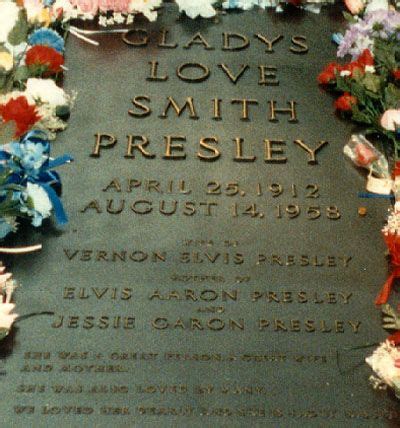 Gladys Presley Grave : Gladys Love Presley Grave Bares the Star of David : Gladys presley gave ...