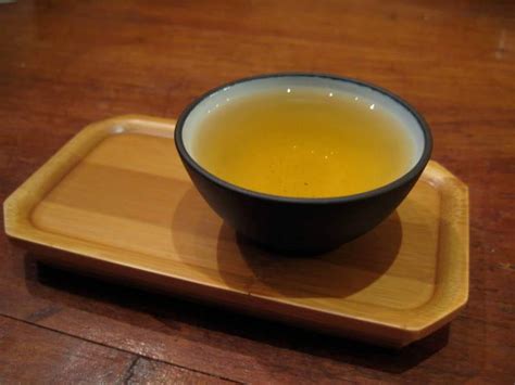 Tea Nerd: 2006 Wuyi Cha Wang Da Hong Pao