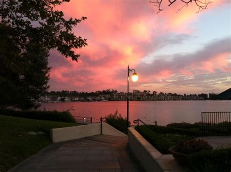 A vivid sunset shines over Lake Mission Viejo – Orange County Register