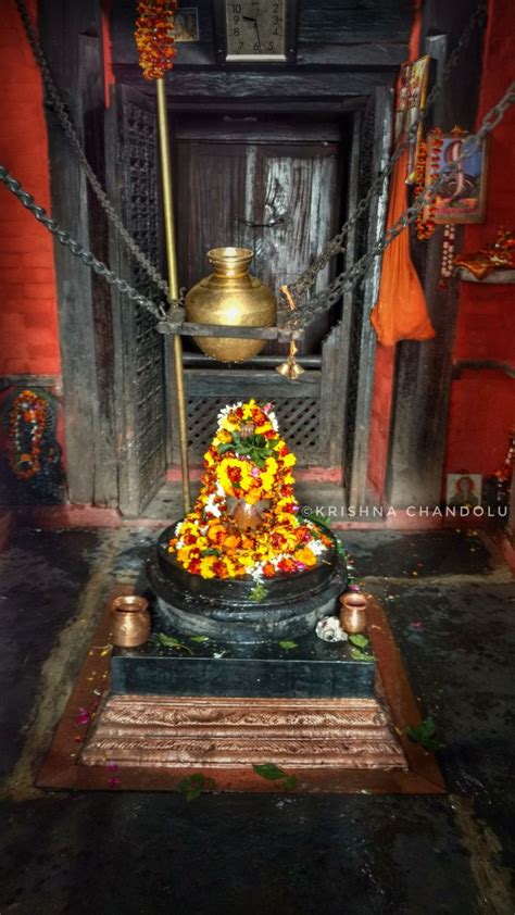 IMG_20170126_093120968_HDR-01 | Varanasi, Temple, Vedic art