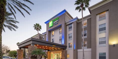 Orlando Airport Hotel | Holiday Inn Express & Suites Orlando ...