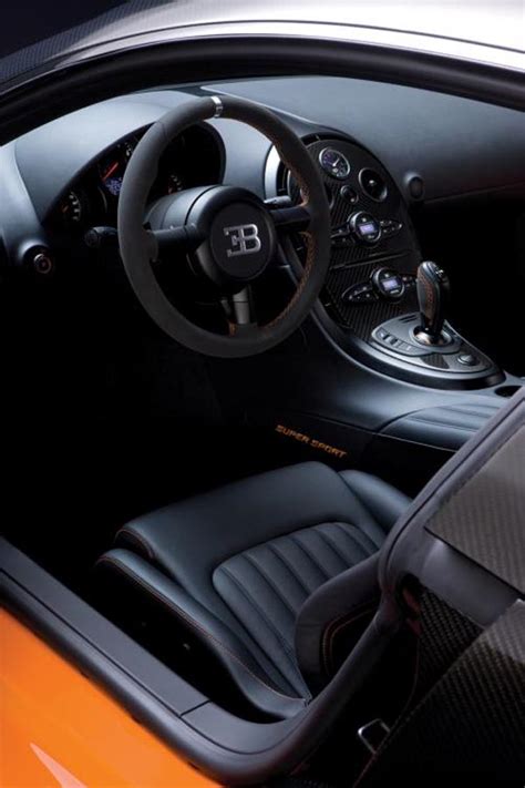 Cars World: Bugatti Veyron interior