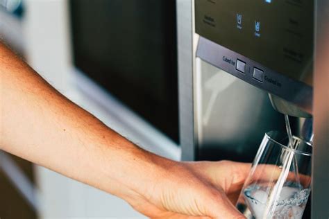 The Benefits of a Water Dispenser on a Fridge