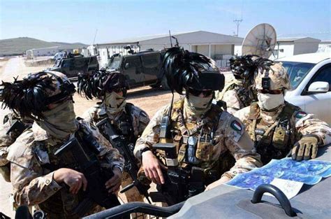 Regiment of Italian special forces (Bersaglieri) deployed to protect Mosul dam. Known by black ...