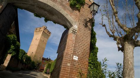 Hotel Castello di Santa Vittoria in Santa Vittoria d'Alba, Piedmont