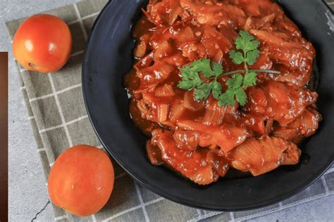 Vegan Nigerian Tomato Stew Recipe | Cooking With Jade