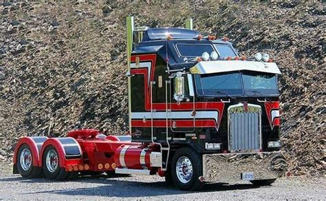 17 Best images about 18 Wheels trucks on Pinterest | Peterbilt 389, Tow ...