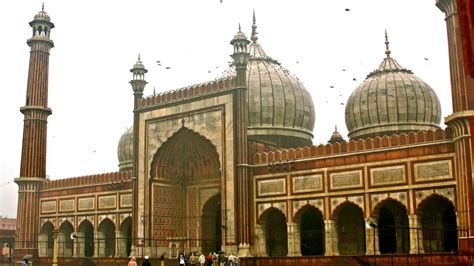 Islamic Architecture: 10 Historic Mosques in India - IslamiCity