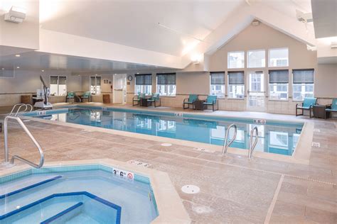 Residence Inn North Conway - Pool Restaurant Info and Reservations