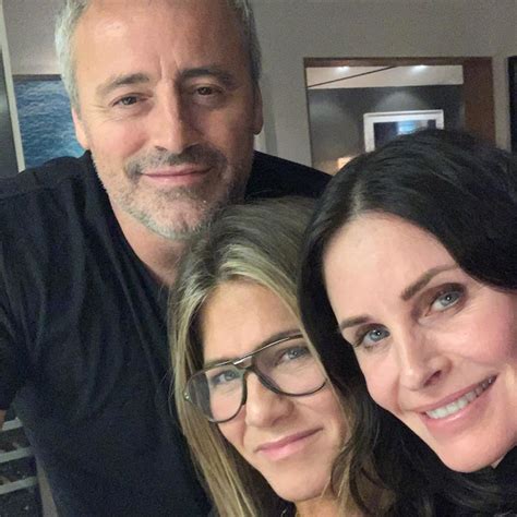 Jennifer Aniston, Courteney Cox and Matt LeBlanc Snap Adorable Friends Reunion Selfie | KIDN ...