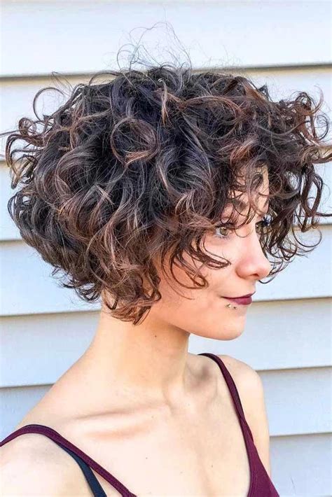 20 Short Stacked Bob Haircuts For Curly Hair – PINMOMSTUFF