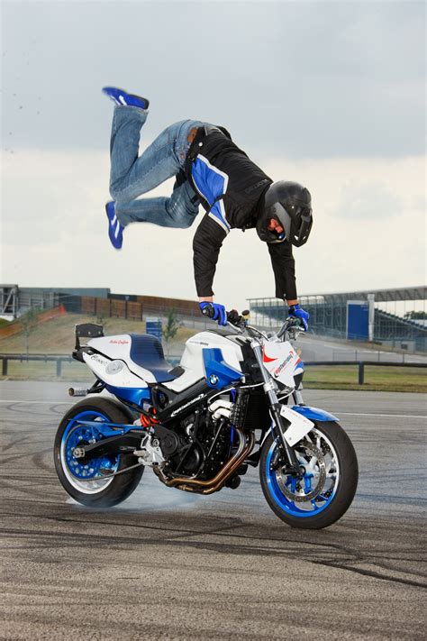 Top Stunt Rider Chris Pfeiffer Not Attending the 2014 BMW Motorrad Days Due to Injury ...