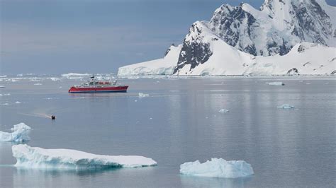 Antarctica Cruises & Tours in 2025 - G Adventures