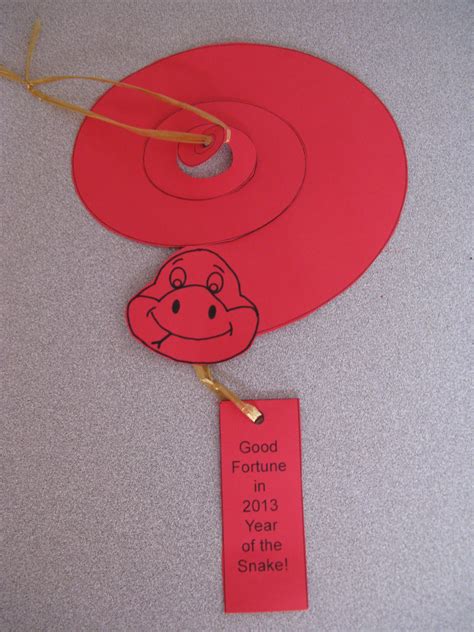 Fun Spiral Snake Craft Project for the Year of the Snake. Craft and ...