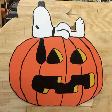 Pin on Halloween | Fun diy halloween decorations, Snoopy halloween ...