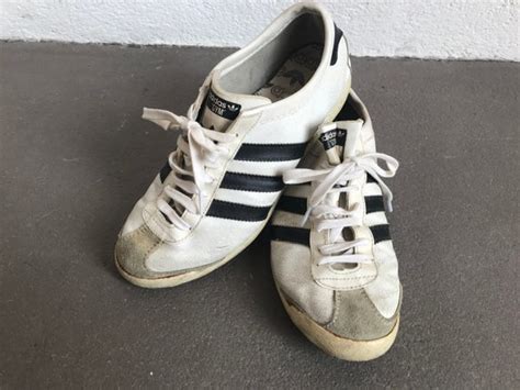 tragédia úszó Délkeleti adidas slipper 70s gerinc Furcsa adás