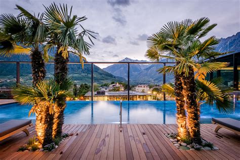 These are the most ingenious infinity pools in Merano and surroundings • VisitMerano