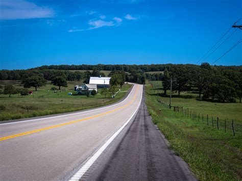 Route 54 in Missouri near the Kansas border by Patrick McCunney, via Flickr | Country roads ...