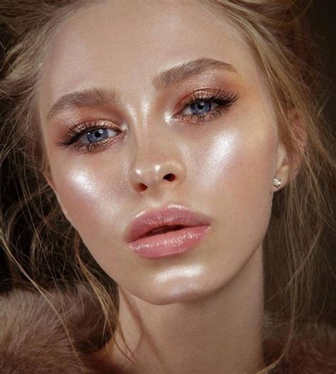 Glowing | Editorial make-up, Makeup-stil, Beauty make-up