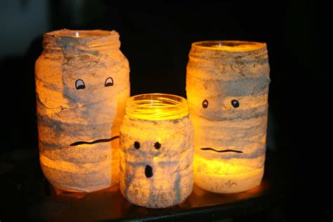 Easy Halloween Crafts for Kids | Reader's Digest