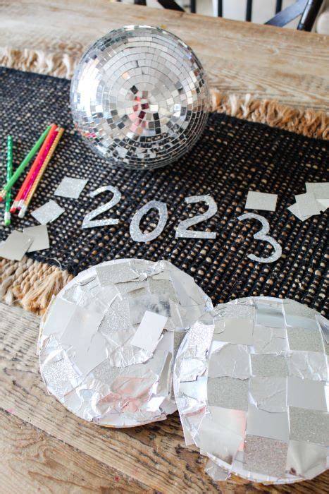 Easy Disco Ball Craft for Kids | New Year's Eve Activities for Kids ...